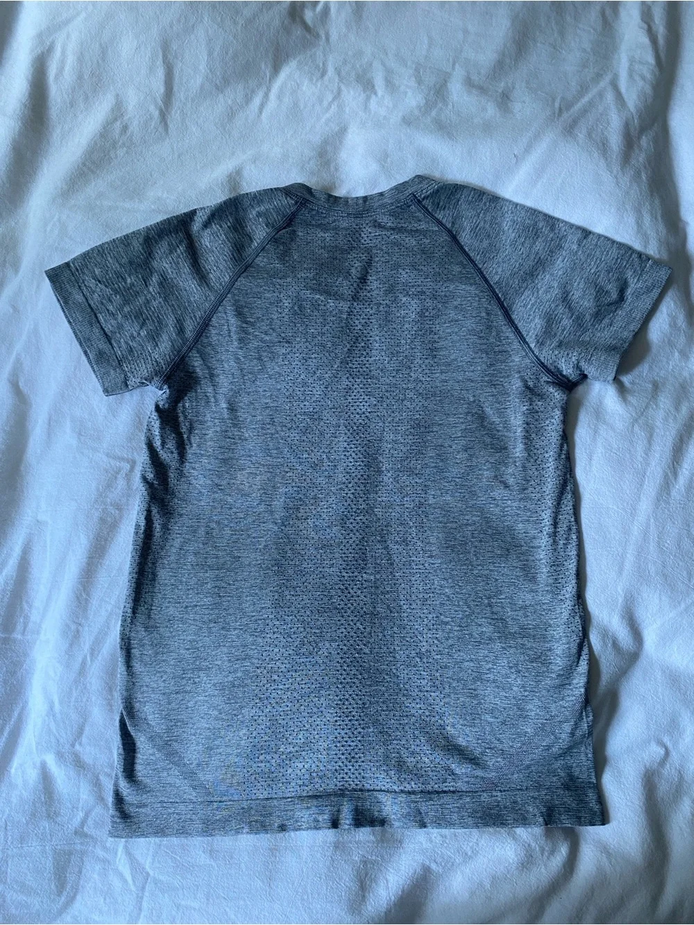 lululemon athletica Heather Gray Short Sleeve Athletic Top